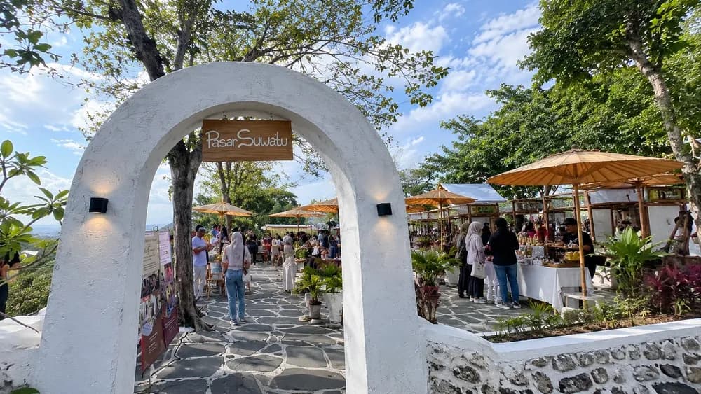 Pasar Suwatu Minggu Legi: Sensasi Liburan ala Bali di Jogja yang Wajib Masuk Itinerary!