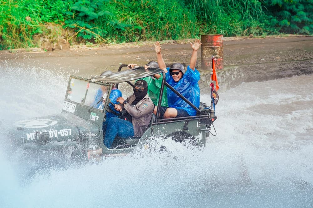 Jeep Lava Tour Merapi Jogja: Panduan Lengkap, Rute, & Harga Tiket Terbaru 2026