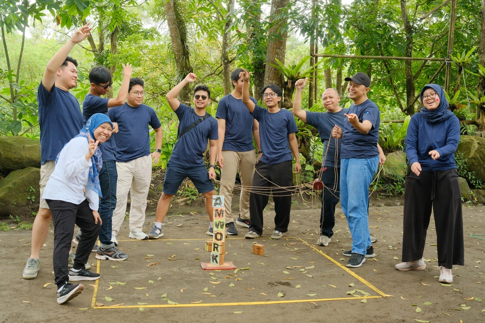 Keseruan Team Building